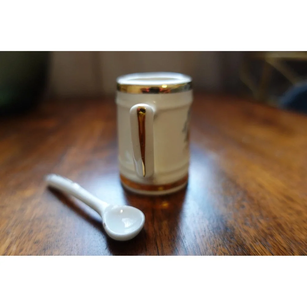 Vintage CAPSCO Martha Capitol mini mug 22 karat‎ gold white porcelain spoon